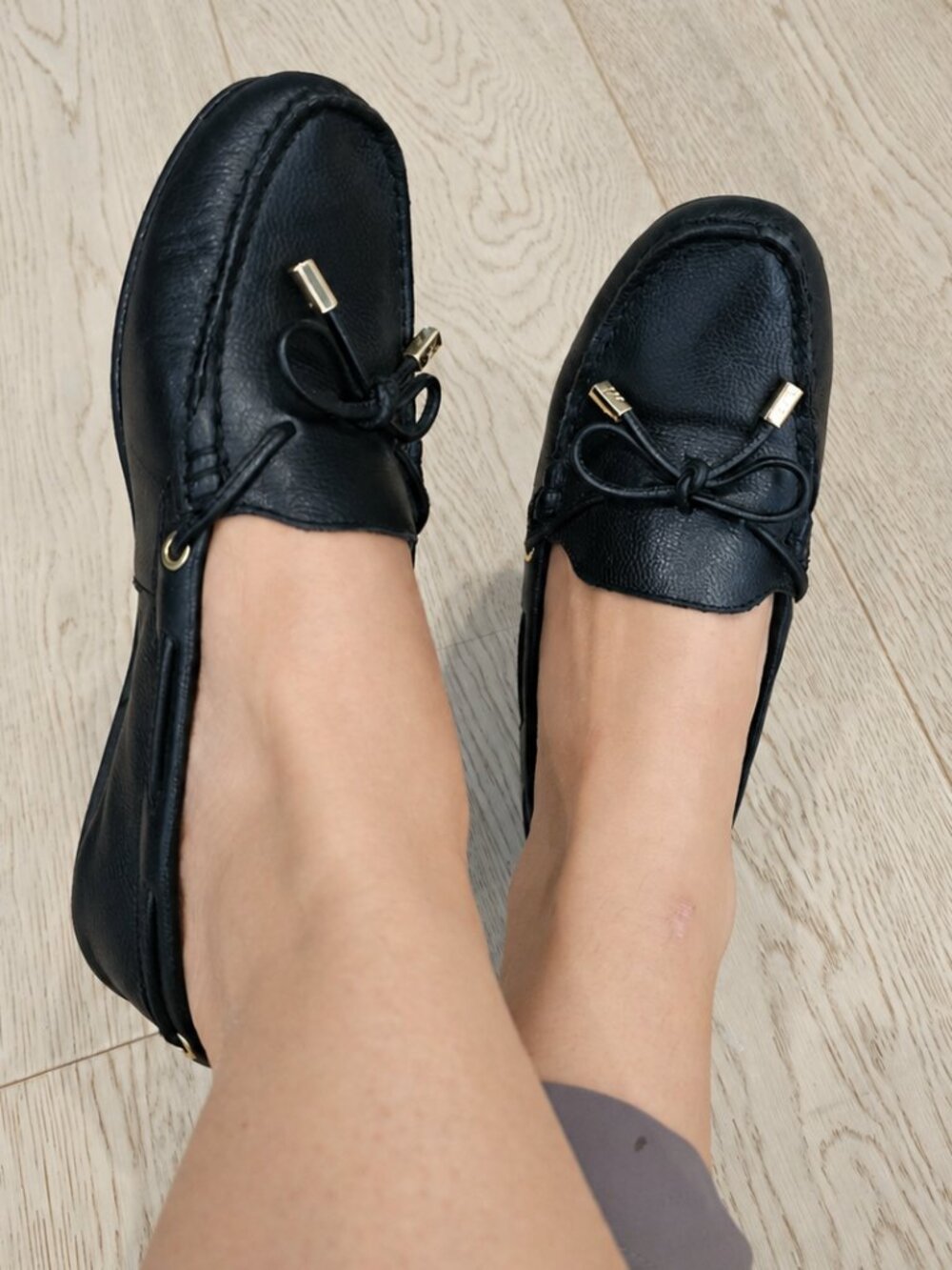 Michael Kors Sutton Leather Moccasins – Black